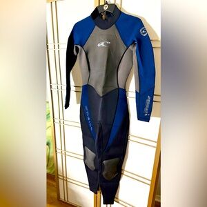 O’Neill Women’s Blue & Gray Surf Wetsuit - Size 10